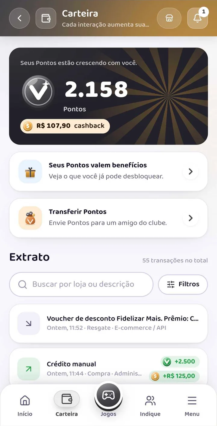 Tela real da carteira: 2.158 pontos, R$ 107,90 de cashback, atalhos para benefícios e transferência de pontos e extrato de movimentações.